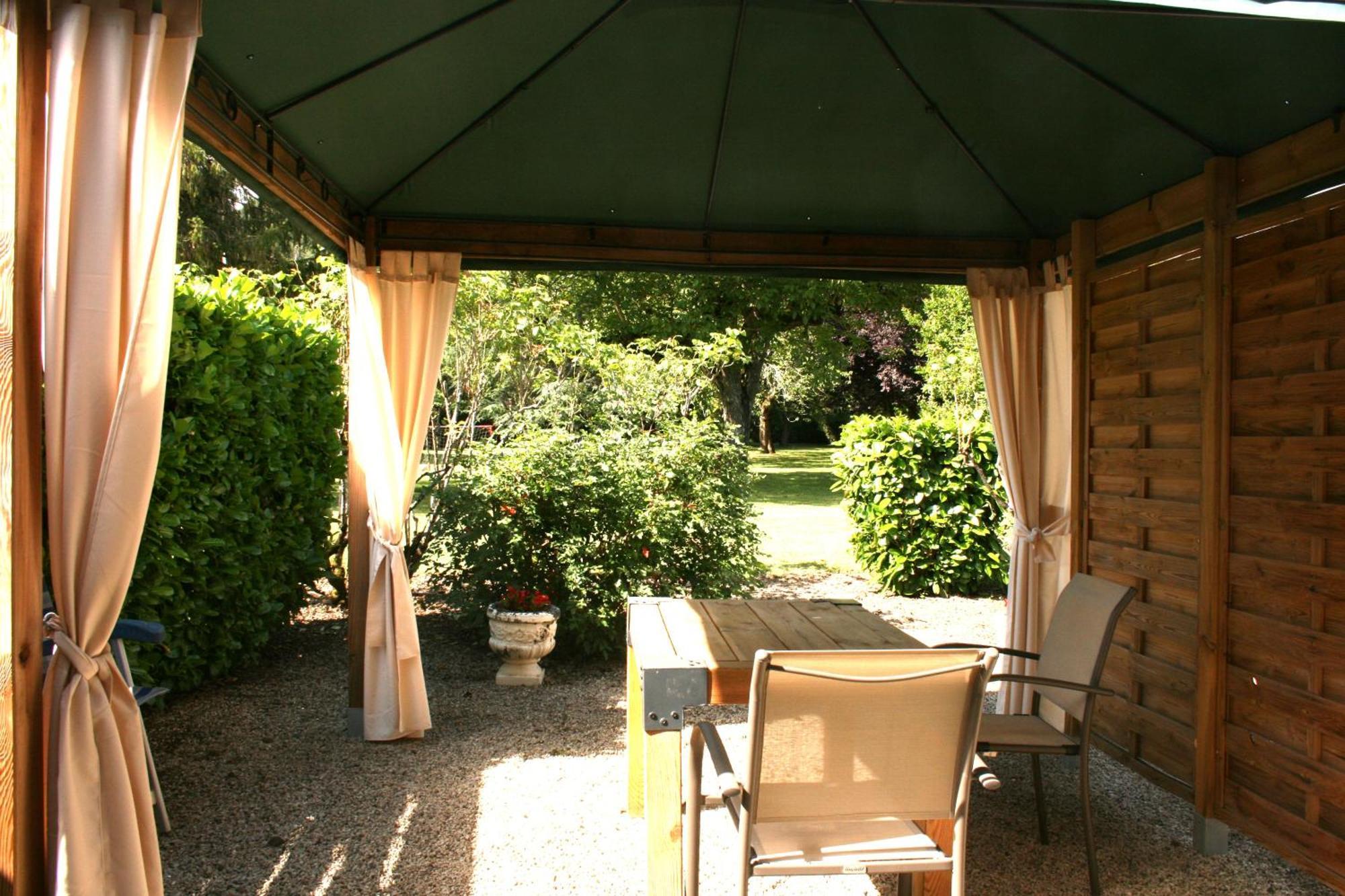 Domaine Des Hirondelles Villa Saint-Vincent-de-Cosse Екстериор снимка
