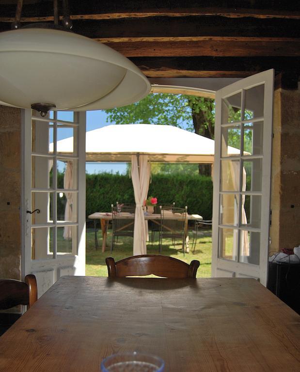 Domaine Des Hirondelles Villa Saint-Vincent-de-Cosse Стая снимка
