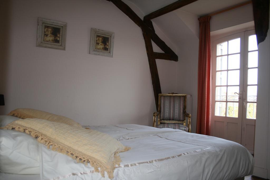 Domaine Des Hirondelles Villa Saint-Vincent-de-Cosse Стая снимка